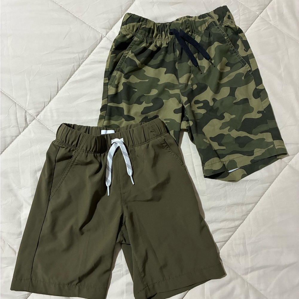 Old Navy Green and Camouflage Shorts Set S (6-7)